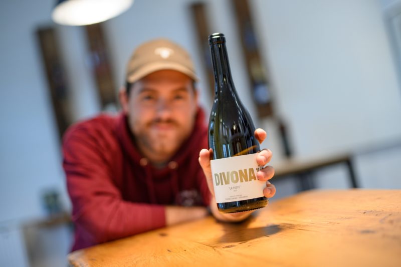 Divona "la poste" 2023<h5> 75cl </h5> Ausverkauft </h5><span class="etatstock"><br>neue Rebsorte, die einen aüsserst nahchaltigen Weinbau ermöglicht </h5><span class="etatstock"><br> – Bild 3